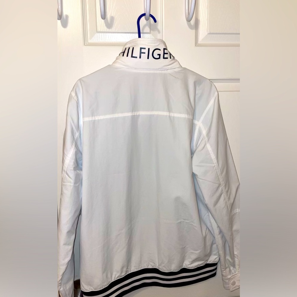 Mens Tommy windbreaker 💙❤️
